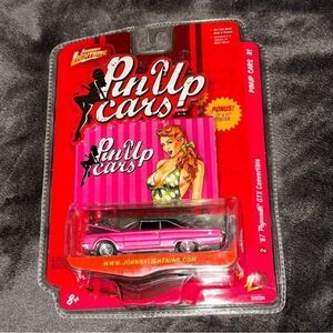 BNWT 2008 Johnny Lightning Pinup Cars Hot Pink ‘67 Plymouth GTX Convertible R1